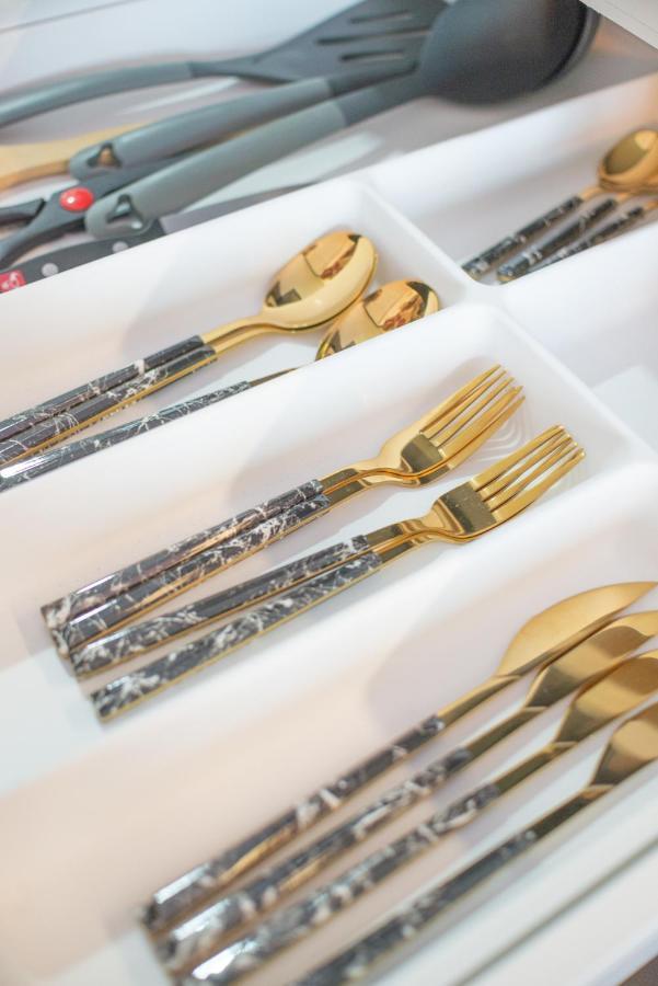 Ferrari Suites บายาโดลิด ภายนอก รูปภาพ
