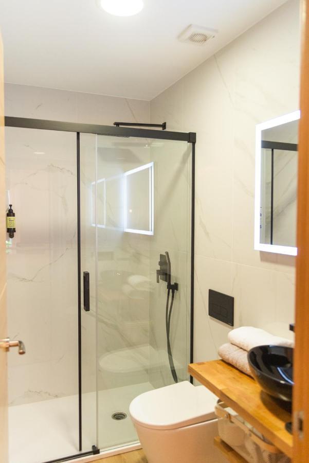 Ferrari Suites บายาโดลิด ภายนอก รูปภาพ