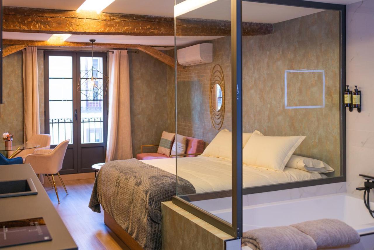 Ferrari Suites บายาโดลิด ภายนอก รูปภาพ