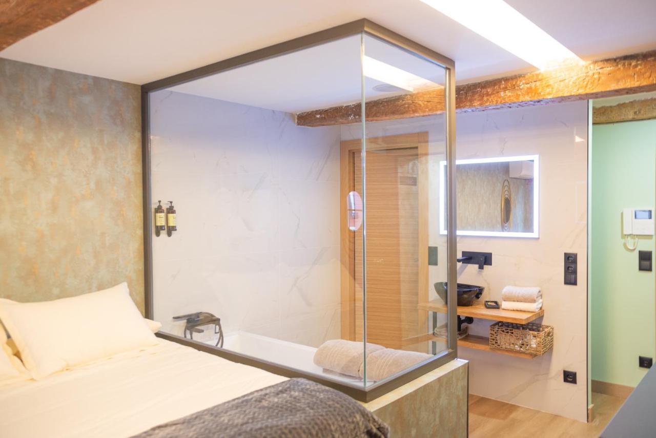 Ferrari Suites บายาโดลิด ภายนอก รูปภาพ